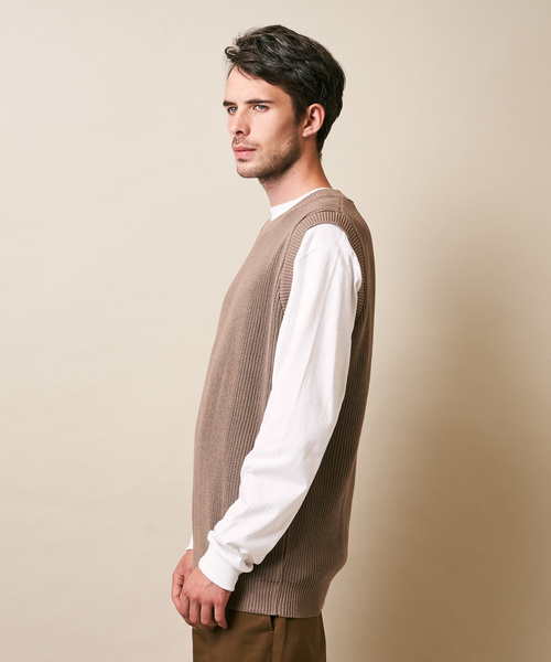 ADPOSION（アドポーション）の「【日本製】片畦編み ニットベスト（ベスト・メンズ・ブラック/ネイビー/ブラウン・MEDIUM/LARGE）」の19枚目の写真