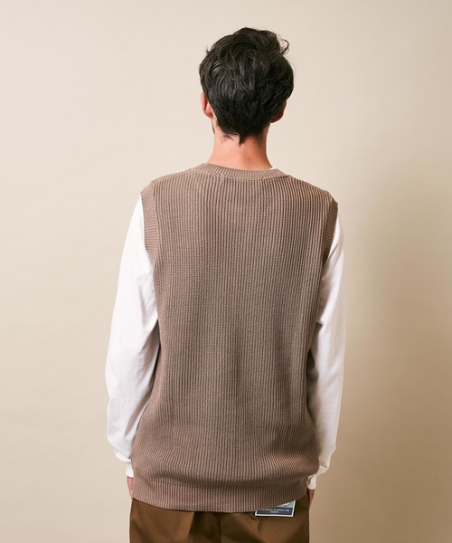 ADPOSION（アドポーション）の「【日本製】片畦編み ニットベスト（ベスト・メンズ・ブラック/ネイビー/ブラウン・MEDIUM/LARGE）」の11枚目の写真