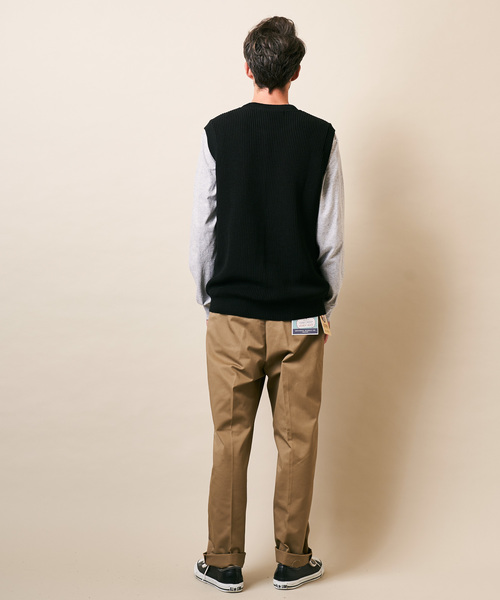 ADPOSION（アドポーション）の「【日本製】片畦編み ニットベスト（ベスト・メンズ・ブラック/ネイビー/ブラウン・MEDIUM/LARGE）」の17枚目の写真