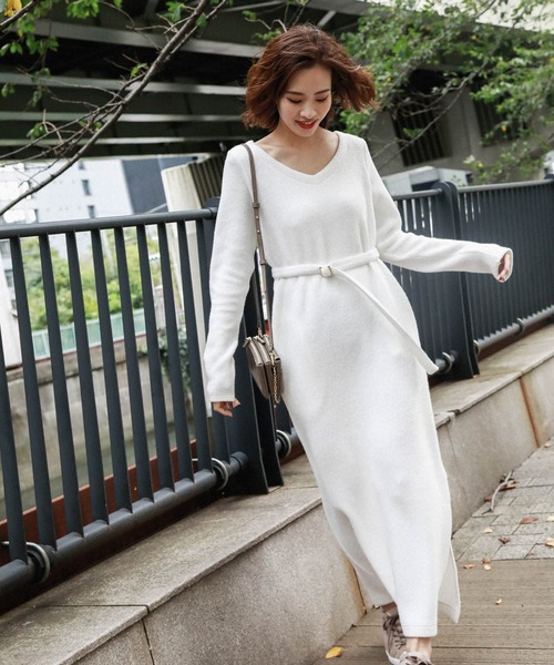 BAYFLOW（ベイフロー）の「ベルト付きVネックワンピース（ワンピース