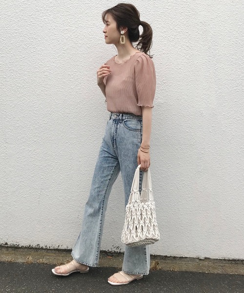 one after another NICE CLAUP（ワンアフターアナザーナイスクラップ）の「シアープリーツブラウス(キャミセット)（シャツ/ブラウス・レディース・オフホワイト/アイボリー/ブルーグレー/モカ/ブラック・FREE）」の7枚目の写真