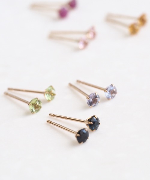 sowi（ソーイ）の「K10　誕生石　天然石　スタッド　ピアス　全4種類（ピアス（両耳用）・レディース・ピンク/レッド/ネイビー/グリーン・ﾌﾘ-）」の15枚目の写真