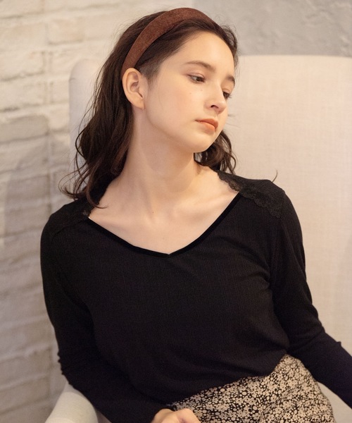 flowriri(フロウリリ)の「flowriri レースデザインカットソー(Tシャツ/カットソー・レディース・ホワイト/ブラック・FREE)」の1枚目の写真