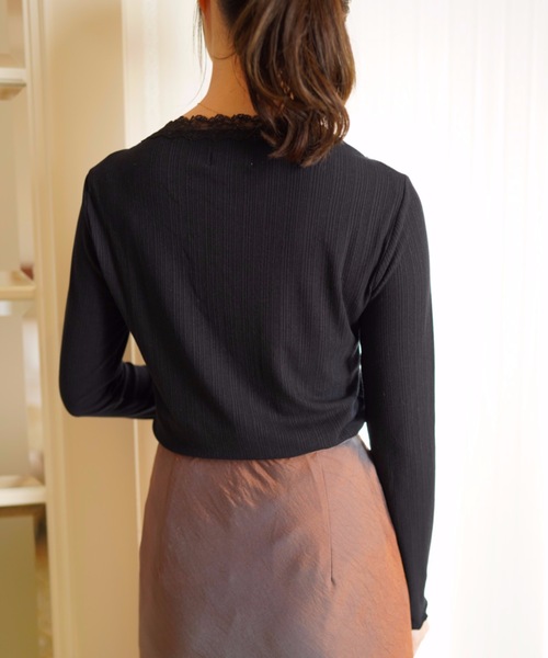 flowriri(フロウリリ)の「flowriri レースデザインカットソー(Tシャツ/カットソー・レディース・ホワイト/ブラック・FREE)」の7枚目の写真