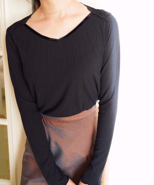 flowriri(フロウリリ)の「flowriri レースデザインカットソー(Tシャツ/カットソー・レディース・ホワイト/ブラック・FREE)」の11枚目の写真