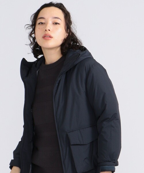 J.PRESS YORK STREET(ジェイプレスヨークストリート)の「【UNISEX】中綿フィッシュパーカー ブルゾン(ブルゾン・メンズ・ブラック系/ベージュ系/ネイビー系・SMALL/MEDIUM/LARGE/X-LARGE)」の3枚目の写真