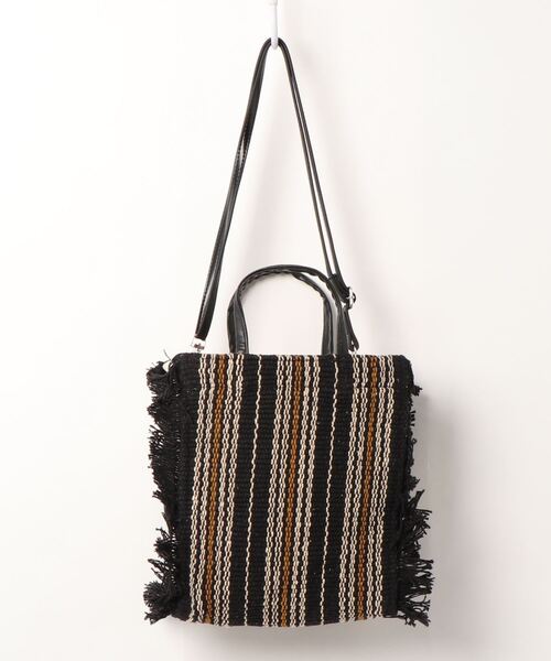 Lilas Campbell(リラキャンベル)の「Lilas Campbell 2WAY Fringe box BAG(トートバッグ・レディース・ブラック/アイボリー・FREE)」の3枚目の写真