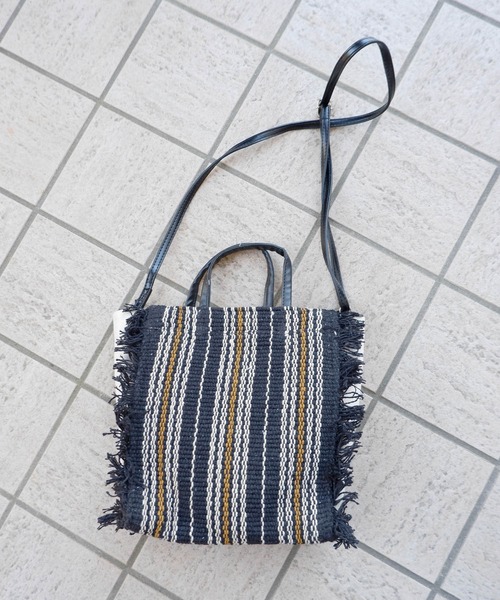 Lilas Campbell(リラキャンベル)の「Lilas Campbell 2WAY Fringe box BAG(トートバッグ・レディース・ブラック/アイボリー・FREE)」の12枚目の写真
