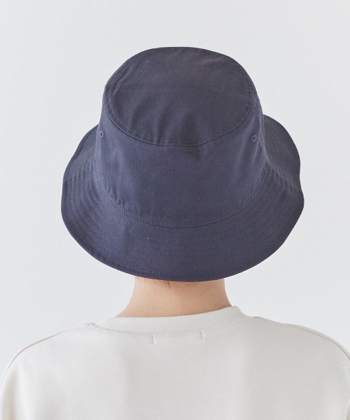 NEW ERA（ニューエラ）の「【NEW ERA】[別注]BUCKET01 BLK PATCH / 【ニューエラ】バケットハット　オーバーライド（ハット・メンズ・ベージュ/ネイビー/ブルー系その他/ブラック/ホワイト・L/XL/M/L）」の11枚目の写真