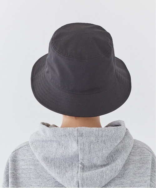 NEW ERA（ニューエラ）の「【NEW ERA】[別注]BUCKET01 BLK PATCH / 【ニューエラ】バケットハット　オーバーライド（ハット・メンズ・ベージュ/ネイビー/ブルー系その他/ブラック/ホワイト・L/XL/M/L）」の7枚目の写真