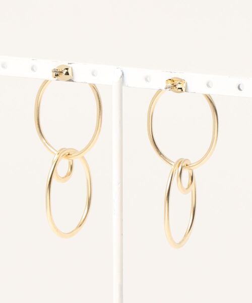 EGOIST（エゴイスト）の「3RINGピアス（ピアス（両耳用）・レディース・シルバー/ゴールド・FREE）」の3枚目の写真