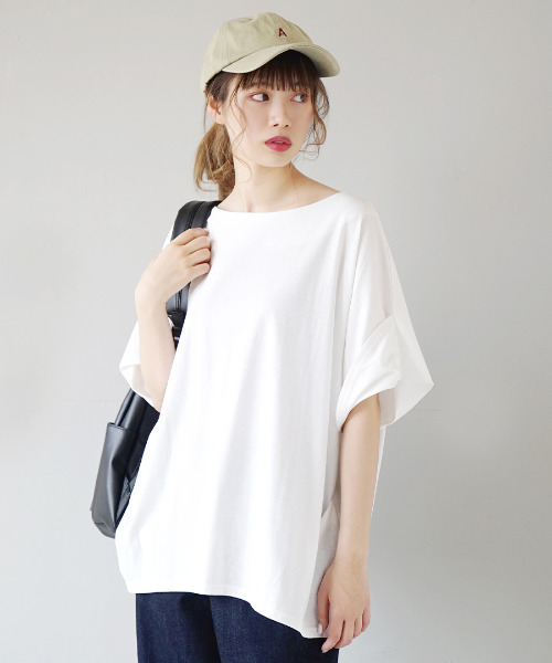 zootie(ズーティー)の「デザインPlus サイドタック ドルマンプルオーバー(Tシャツ/カットソー・レディース・ブルー系その他/ライトブルー/チャコール/カーキ/オフホワイト/ブラック/マスタード/グレイッシュベージュ/ネイビー/パープル/キャメル/ライトカーキ/ライトピンク/イエロー系その他/ラベンダー/アイボリー・フリー)」の3枚目の写真