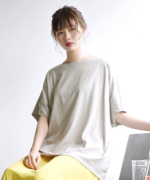 zootie(ズーティー)の「デザインPlus サイドタック ドルマンプルオーバー(Tシャツ/カットソー・レディース・ブルー系その他/ライトブルー/チャコール/カーキ/オフホワイト/ブラック/マスタード/グレイッシュベージュ/ネイビー/パープル/キャメル/ライトカーキ/ライトピンク/イエロー系その他/ラベンダー/アイボリー・フリー)」の7枚目の写真