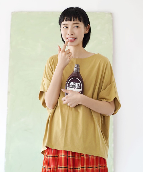 zootie(ズーティー)の「デザインPlus サイドタック ドルマンプルオーバー(Tシャツ/カットソー・レディース・ブルー系その他/ライトブルー/チャコール/カーキ/オフホワイト/ブラック/マスタード/グレイッシュベージュ/ネイビー/パープル/キャメル/ライトカーキ/ライトピンク/イエロー系その他/ラベンダー/アイボリー・フリー)」の13枚目の写真
