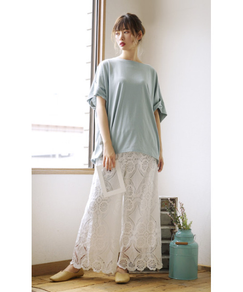 zootie(ズーティー)の「デザインPlus サイドタック ドルマンプルオーバー(Tシャツ/カットソー・レディース・ブルー系その他/ライトブルー/チャコール/カーキ/オフホワイト/ブラック/マスタード/グレイッシュベージュ/ネイビー/パープル/キャメル/ライトカーキ/ライトピンク/イエロー系その他/ラベンダー/アイボリー・フリー)」の18枚目の写真