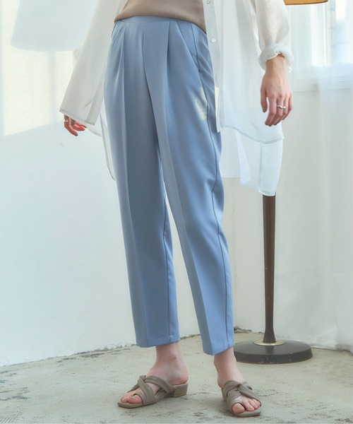 titivate(ティティベイト)の「カラースラックスパンツ(その他パンツ・レディース・グレイッシュベージュ/イエロー/ブルー/パープル/ブラウン・M)」の3枚目の写真