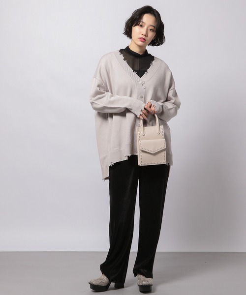 PAGEBOY（ページボーイ）の「ダメージVネックBIGカーディガン（カーディガン/ボレロ・レディース・オフホワイト/ブラック/グレイッシュベージュ/ターコイズブルー/ブルー系その他・FREE）」の8枚目の写真