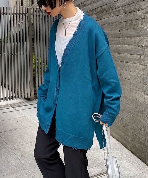 PAGEBOY（ページボーイ）の「ダメージVネックBIGカーディガン（カーディガン/ボレロ・レディース・オフホワイト/ブラック/グレイッシュベージュ/ターコイズブルー/ブルー系その他・FREE）」の12枚目の写真