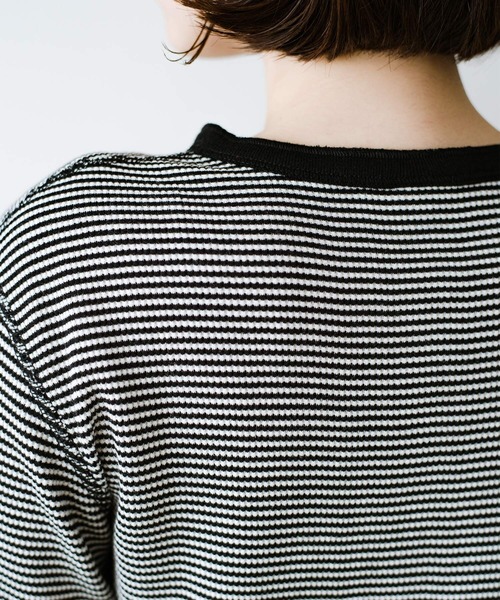 Healthknit(ヘルスニット)の「軽くて楽な着心地のベーシックワッフルヘンリーネックTシャツ by Healthknit(Tシャツ/カットソー・レディース・ブラック系その他/レッド系その他・MEDIUM)」の11枚目の写真