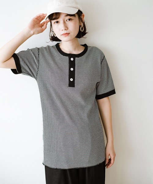 Healthknit(ヘルスニット)の「軽くて楽な着心地のベーシックワッフルヘンリーネックTシャツ by Healthknit(Tシャツ/カットソー・レディース・ブラック系その他/レッド系その他・MEDIUM)」の7枚目の写真