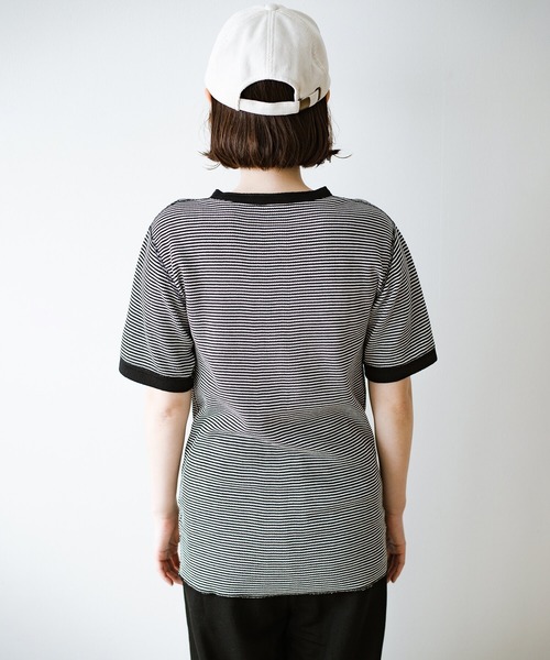 Healthknit(ヘルスニット)の「軽くて楽な着心地のベーシックワッフルヘンリーネックTシャツ by Healthknit(Tシャツ/カットソー・レディース・ブラック系その他/レッド系その他・MEDIUM)」の22枚目の写真