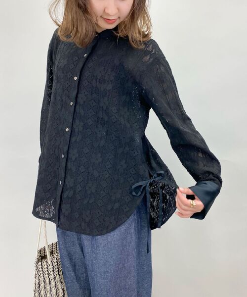 fredy repit（フレディレピ）の「レースバンドカラーシャツ（シャツ/ブラウス・レディース・オフホワイト/ブラック・38）」の2枚目の写真
