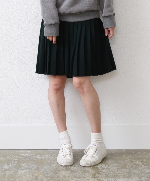 coen（コーエン）の「ウォッシャブルウール混ニットプリーツスカート§（スカート・レディース・ベージュ/ダークグリーン/ネイビー・フリー）」の2枚目の写真