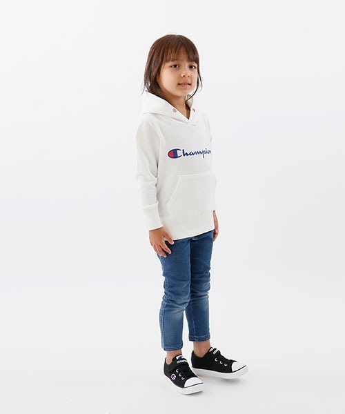Champion(チャンピオン)の「【Champion/チャンピオン】キッズ ベーシック フーデッドスウェットシャツ(パーカー・キッズ・ネイビー/ブルー/ベージュ/ブラック/グレー/オフホワイト/チャコール/ブラウン/ベージュ系その他3・110/160/140/150/120/130/100)」の14枚目の写真