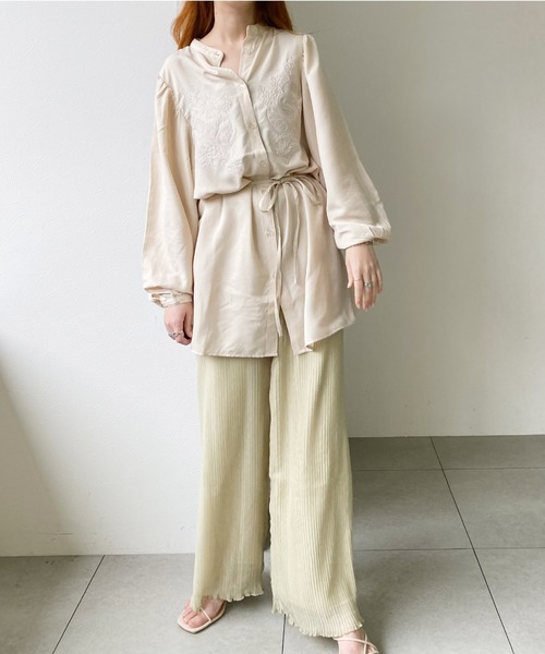 UNRELISH（アンレリッシュ）の「刺繍入りバンドカラーチュニックシャツ（シャツ/ブラウス・レディース・ライトブルー/アイボリー/グリーン系その他・MEDIUM）」の8枚目の写真