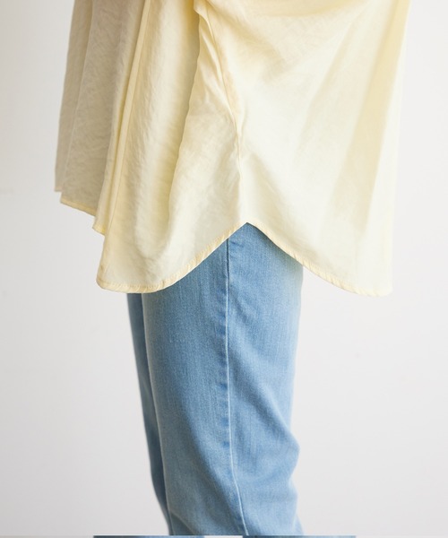 OMNES Another Edition（オムネス アナザーエディション）の「気流染めシルクタッチ 袖ギャザー七分袖ポンチョブラウス（シャツ/ブラウス・レディース・ブラック/イエロー/アイボリー・FREE）」の5枚目の写真