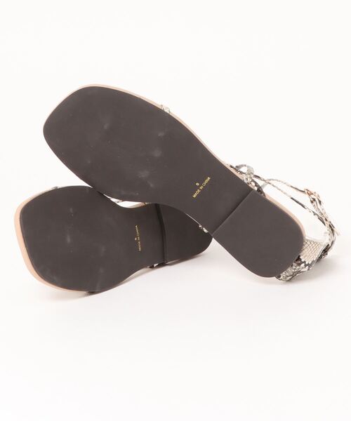 NATURAL BEAUTY BASIC（ナチュラルビューティーベーシック）の「アンクルナローストラップサンダル（サンダル・レディース・ブラック/オレンジ/ベージュ系その他・SMALL/MEDIUM/LARGE）」の5枚目の写真