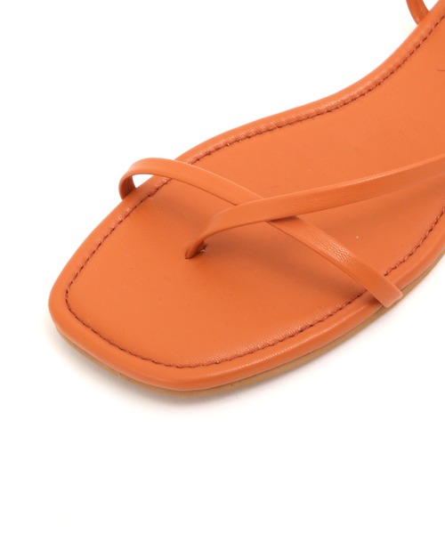 NATURAL BEAUTY BASIC（ナチュラルビューティーベーシック）の「アンクルナローストラップサンダル（サンダル・レディース・ブラック/オレンジ/ベージュ系その他・SMALL/MEDIUM/LARGE）」の17枚目の写真
