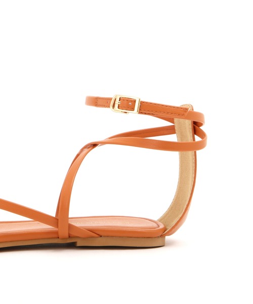 NATURAL BEAUTY BASIC（ナチュラルビューティーベーシック）の「アンクルナローストラップサンダル（サンダル・レディース・ブラック/オレンジ/ベージュ系その他・SMALL/MEDIUM/LARGE）」の18枚目の写真