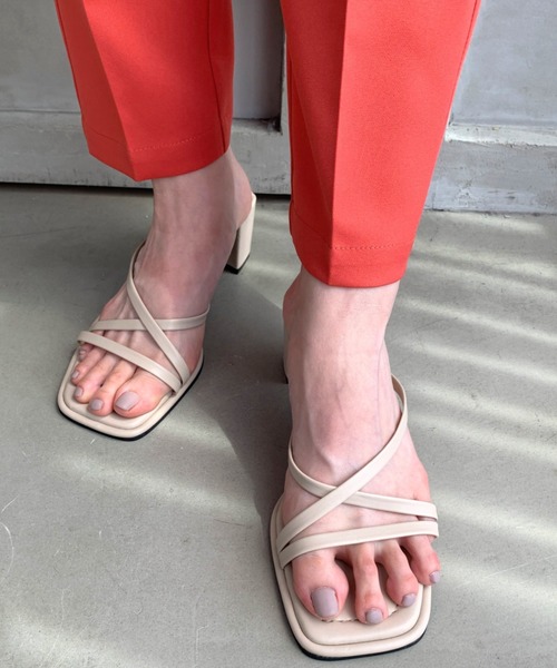 LYDIE（リディー）の「コードストラップスクエアミュールサンダル（サンダル・レディース・イエロー/ブラック/アイボリー/グリーン/ベージュ/オレンジ・M/S/XS/L/LL）」の4枚目の写真