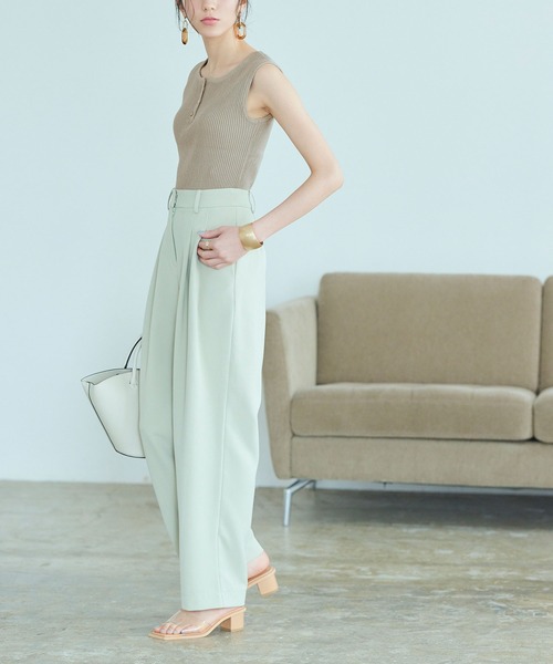 titivate（ティティベイト）の「ｺﾞｰﾙﾄﾞﾎﾞﾀﾝﾍﾝﾘｰﾈｯｸﾀﾝｸﾄｯﾌﾟ（タンクトップ・レディース・ブラック/ピンク/モカ/グレイッシュベージュ・S/M）」の11枚目の写真