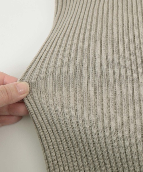 titivate（ティティベイト）の「ｺﾞｰﾙﾄﾞﾎﾞﾀﾝﾍﾝﾘｰﾈｯｸﾀﾝｸﾄｯﾌﾟ（タンクトップ・レディース・ブラック/ピンク/モカ/グレイッシュベージュ・S/M）」の7枚目の写真