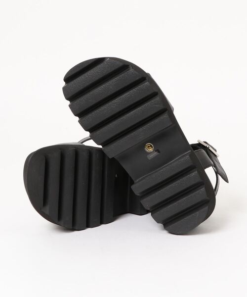 RNA（アールエヌエー）の「E4786 ＢＩＧリングレザーサンダル（サンダル・レディース・ホワイト/ブラック/レオパード・SMALL/MEDIUM）」の5枚目の写真