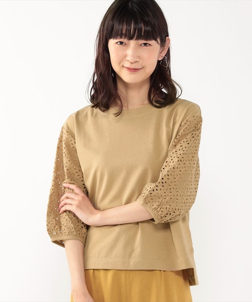 Petit Honfleur(プチオンフルール)の「レース袖ゆるプルオーバー(Tシャツ/カットソー・レディース・ホワイト/ネイビー/モカ・M/L)」の3枚目の写真