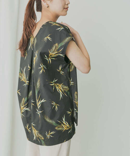 KBF+（ケービーエフプラス）の「KBF+　トロピカルプリントノースリBIGシャツ（シャツ/ブラウス・レディース・ブラック/オフホワイト・ONE）」の15枚目の写真