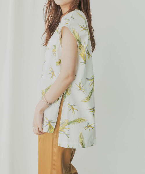 KBF+（ケービーエフプラス）の「KBF+　トロピカルプリントノースリBIGシャツ（シャツ/ブラウス・レディース・ブラック/オフホワイト・ONE）」の14枚目の写真