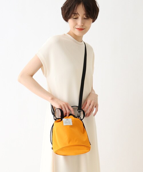 DRESKIP（ドレスキップ）の「◆【撥水】巾着ミニショルダー（ショルダーバッグ・レディース・アイボリー/ブラック/オリーブ/オレンジ・00）」の12枚目の写真