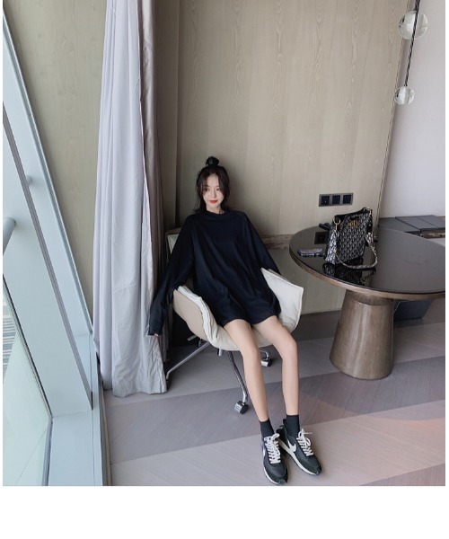 MAISON BREEZE(メゾンブリーズ)の「【MAISON BREEZE】オーバーサイズラグランロングTシャツ(Tシャツ/カットソー・レディース・ブラック/ホワイト・LARGE/MEDIUM)」の22枚目の写真