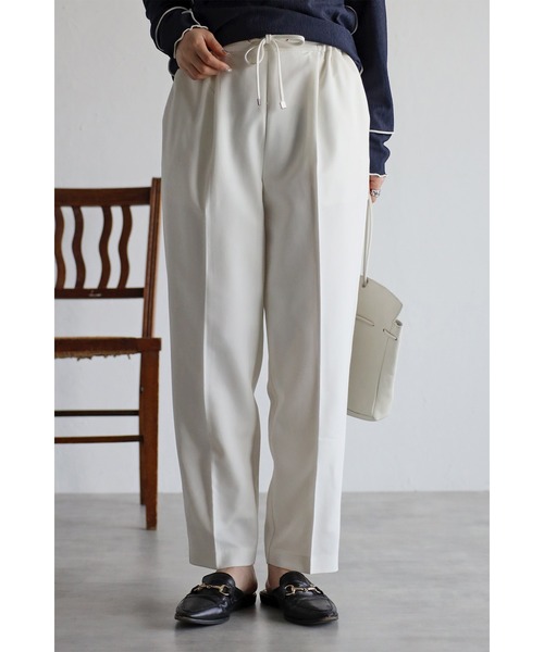 ドローストリングテーパードパンツ