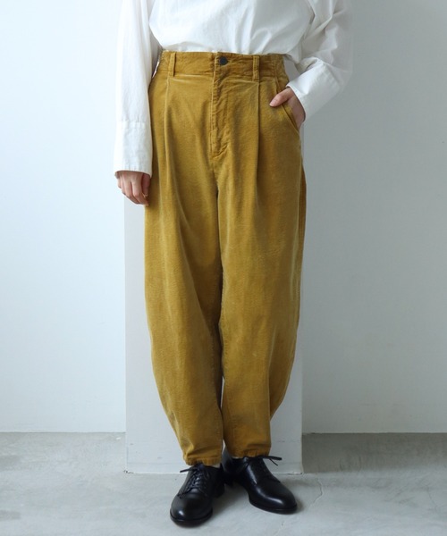 note et silence （ノートエシロンス）の「顔料染コーデュロイ 裾たまりパンツ（その他パンツ・レディース・カーキ/グレー/マスタード・FREE）」の10枚目の写真