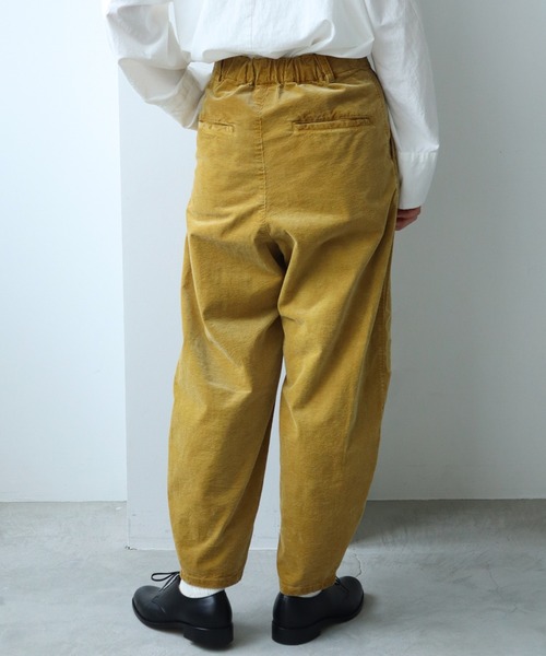 note et silence （ノートエシロンス）の「顔料染コーデュロイ 裾たまりパンツ（その他パンツ・レディース・カーキ/グレー/マスタード・FREE）」の12枚目の写真