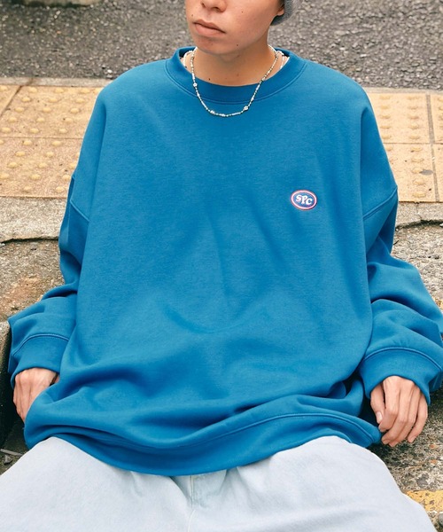 SPOC STORE（スポックストア）の「【SPOC STORE】裏起毛 ワンポイント刺繍/カレッジロゴ オーバーサイズスウェット（スウェット・メンズ・ネイビー/グレー/オレンジ/グリーン/グレー系その他/ブルー系その他/チャコール/パープル/マスタード/モスグリーン/グレー系その他2/グレー系その他3/ブラック/ピンク/ブルー/グレー系その他4・M/L/XL）」の11枚目の写真