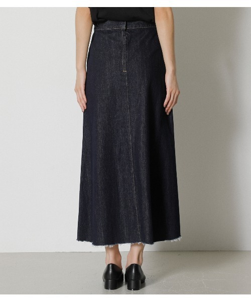 AZUL by moussy(アズールバイマウジー)の「FLARE DENIM LONG SKIRT/フレアデニムロングスカート(デニムスカート・レディース・ブラック/ワンウォッシュ・LARGE/SMALL/X-SMALL/MEDIUM)」の11枚目の写真