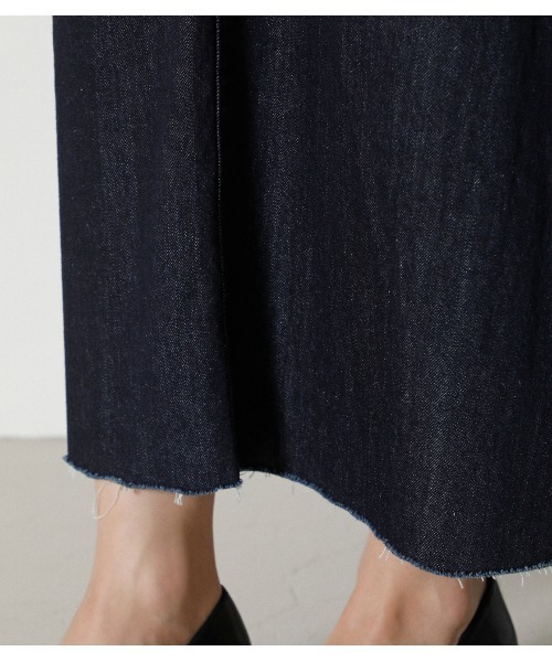 AZUL by moussy(アズールバイマウジー)の「FLARE DENIM LONG SKIRT/フレアデニムロングスカート(デニムスカート・レディース・ブラック/ワンウォッシュ・LARGE/SMALL/X-SMALL/MEDIUM)」の7枚目の写真