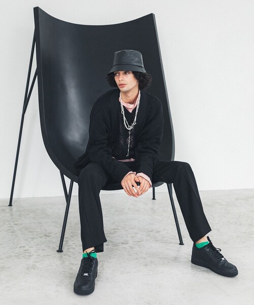 LiNoH(リノー)の「【LiNoH】JET BLACK FLARE PANTS(その他パンツ・メンズ・ブラック・1/2)」の5枚目の写真