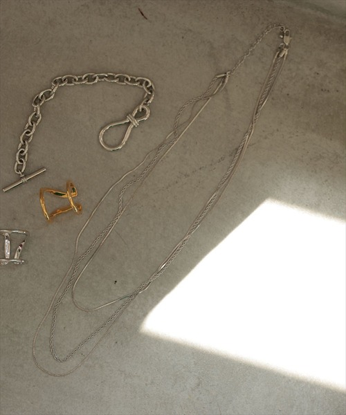 DONOBAN（ドノバン）の「3連チェーンネックレス（ネックレス・レディース・シルバー・F）」の6枚目の写真